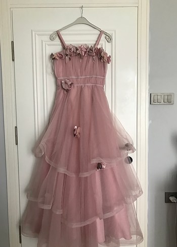 Pembe Uzun Kat Katlı Kadın Abiye Elbise