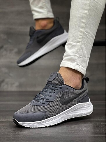 Nike ????