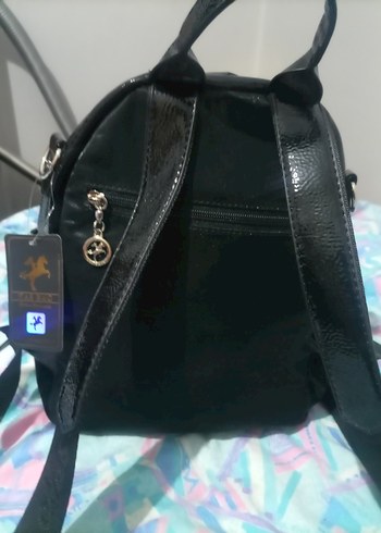 siyah parlak şık sırt çantası - Görsel 2