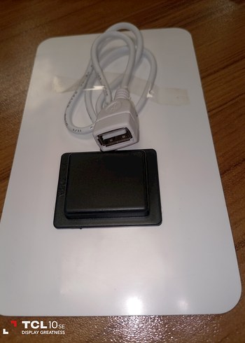 Beyaz Güneş Enerjili Power Bank - Görsel 2