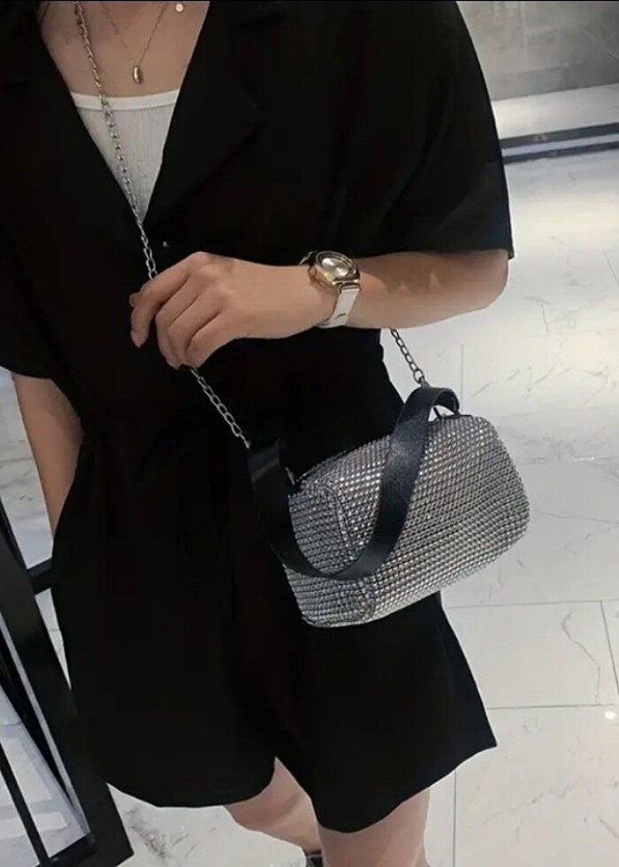 Siyah gümüş renk kol çantaları  - Görsel 3