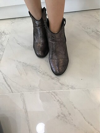 Işıl Işıl