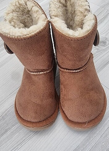 Ugg çocuk bot 