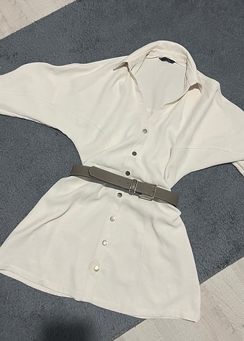 Bej Kemerli Beyaz Kadın Keten Midi Gömlek - Görsel 3