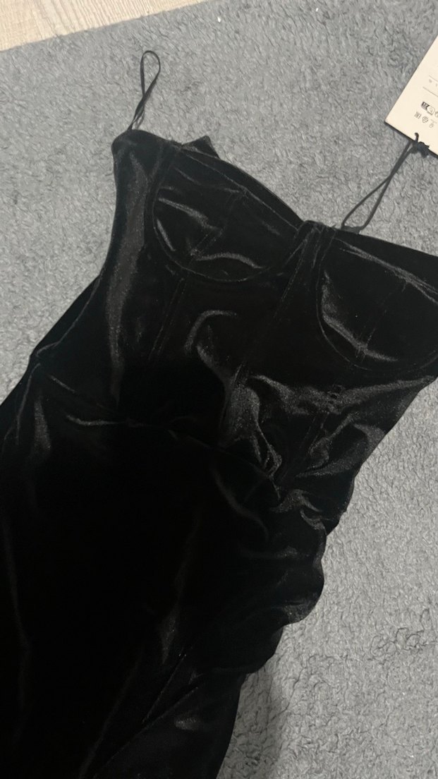 Drapeli Siyah Straplez Uzun Kadın Elbise - Görsel 2