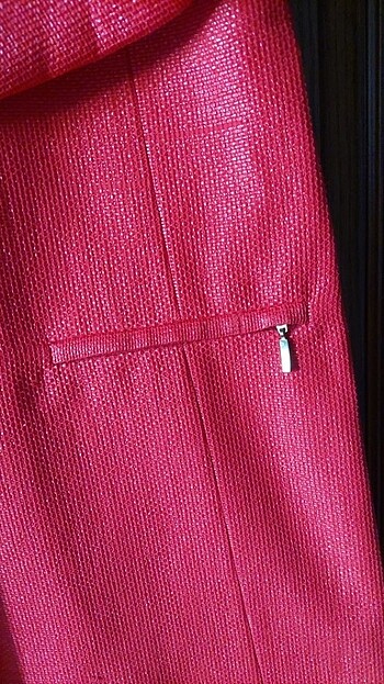 26 Beden kırmızı Renk Zara ceket düğmeli 