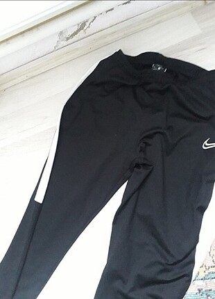 NIKE EŞOFMAN 