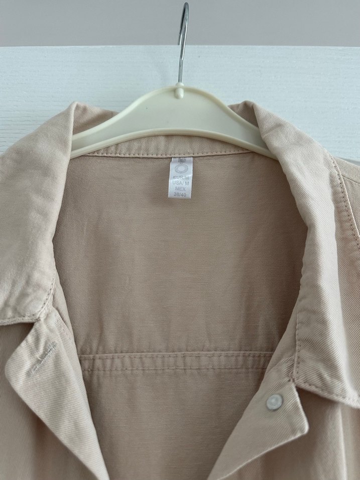 Bej Düğmeli Kadın Yelek - Görsel 2