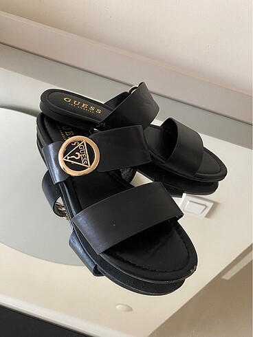 Guess Guess terlik