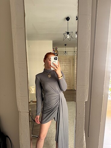 Zara Elbise Önde Kuyruk Model