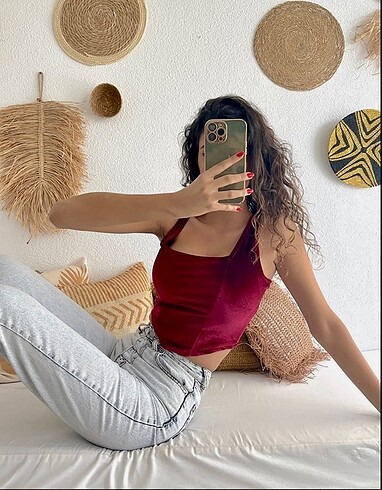 Urban Outfitters kadife crop top