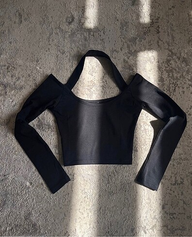 xs Beden boyundan askılı crop top