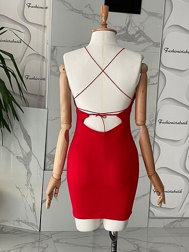 Zara sırtı açık ipli elbise