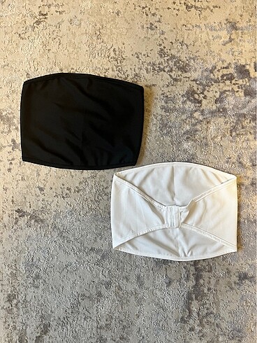 straplez crop top