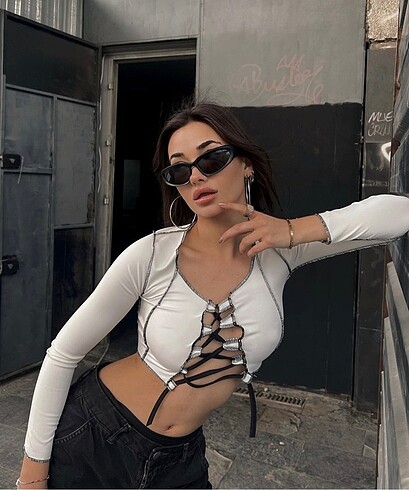 bağcıklı crop top