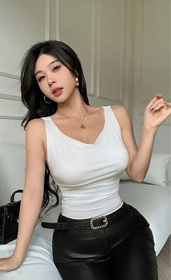 m Beden dırt dekolte crop top
