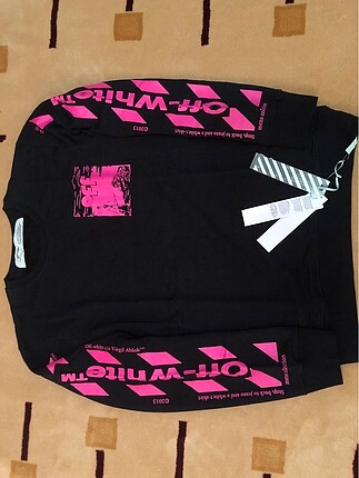 Unisex Off White Sweatshirt