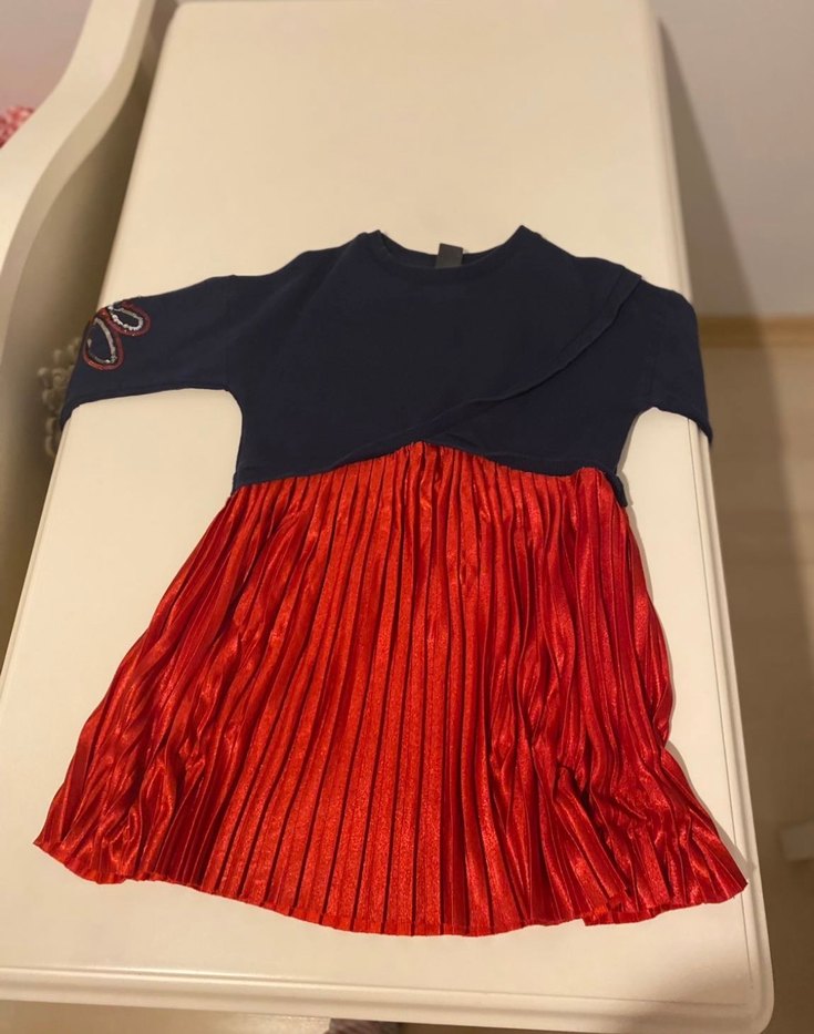 Tyess 4 yaş Kızlar için Pilili Kırmızı Uzun Kollu Elbise - Görsel 4