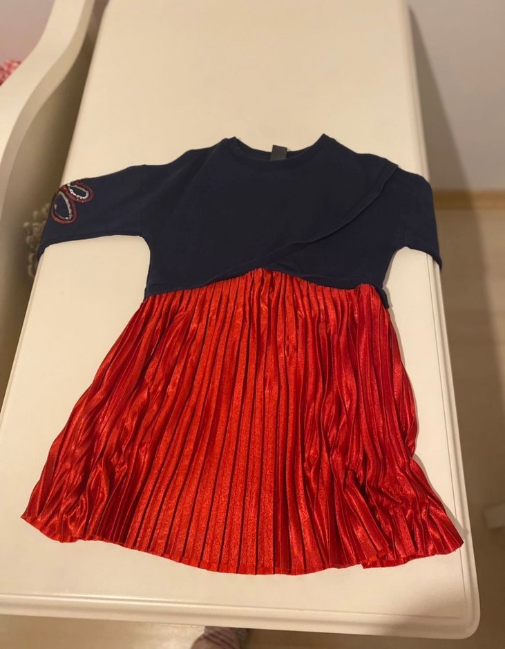 Tyess 4 yaş Kızlar için Pilili Kırmızı Uzun Kollu Elbise - Görsel 3