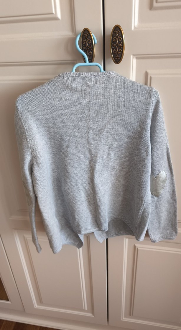 Gri Kız çocuk Uzun Kollu Dirsekleri kalp deri detaylı Hırka - Görsel 4