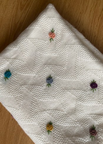 Nakışlı Çok Renkli Örgü Çocuk Battaniyesi - Görsel 6