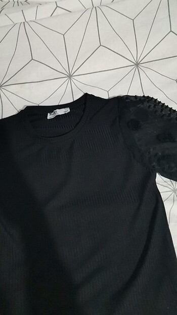 Siyah kol tül detay üst - Görsel 3