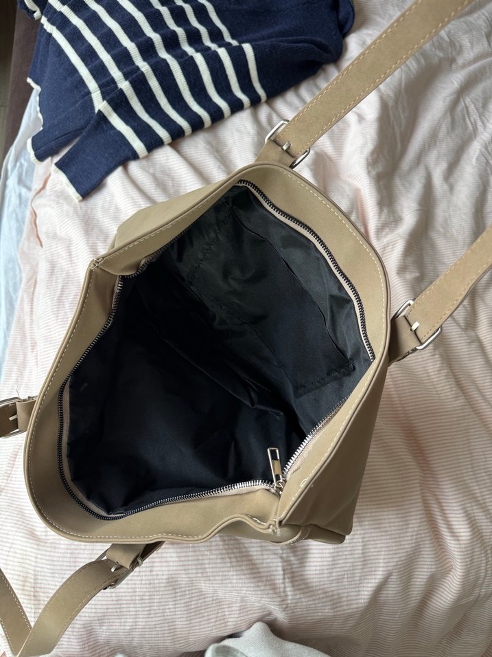 Bej Süet Tokalı Kadın Çantası - Görsel 4