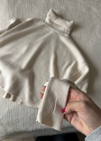 Krem Boğazlı Örgü Kadın Kazak - Görsel 2