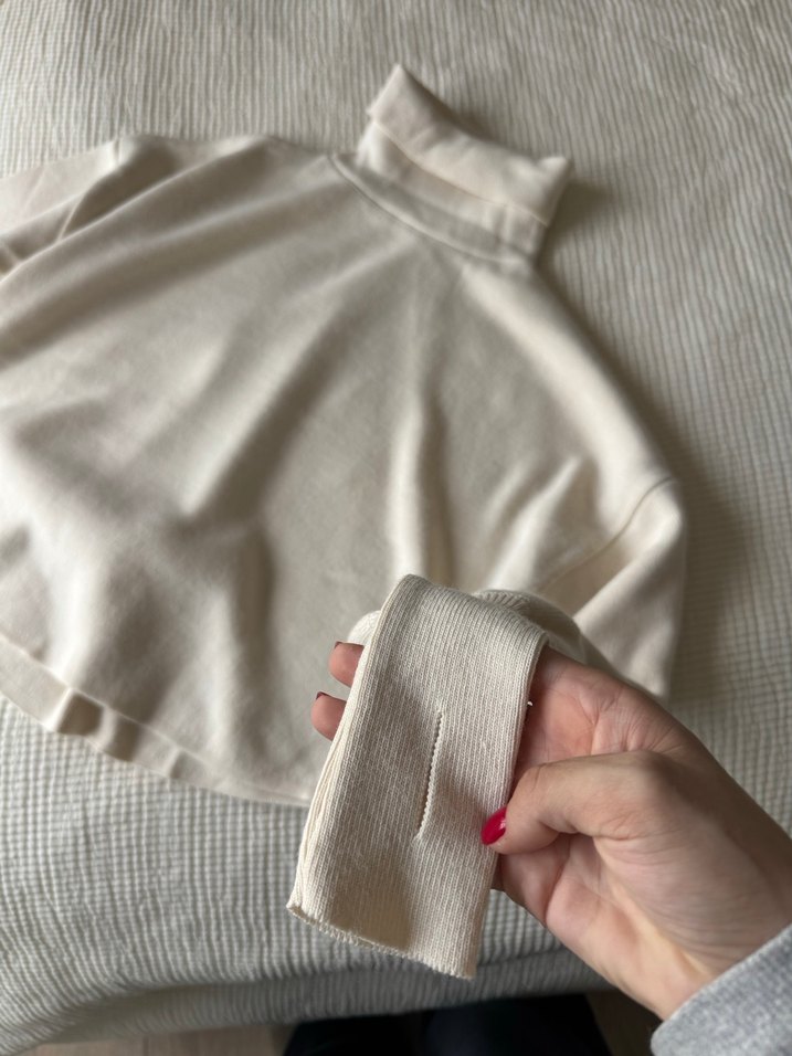 Krem Boğazlı Örgü Kadın Kazak - Görsel 2