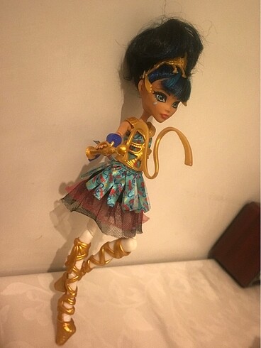 Cleo monster high doll