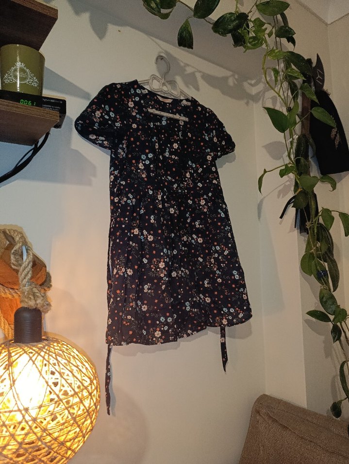 Çiçekli V Yakalı Kadın Elbise - Görsel 2