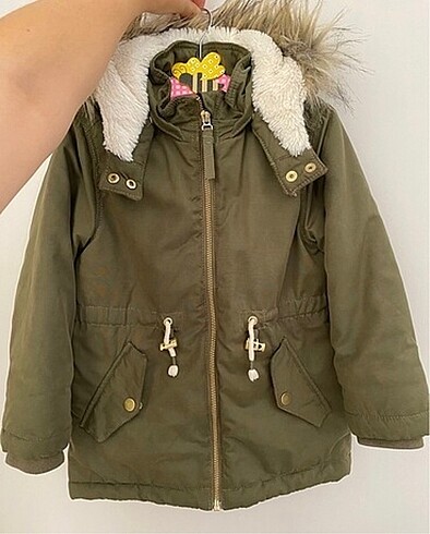 H&M 4 yaş montu