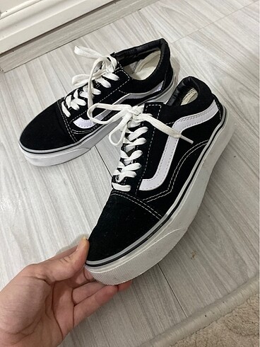 37 Beden siyah Renk VANS GÜNLÜK