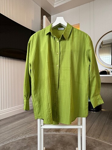 Diğer Fıstık yeşili kadın oversize gömlek