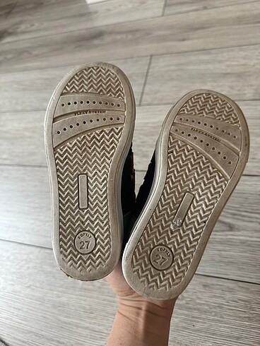 27 Beden kırmızı Renk Benetton çocuk sneakers