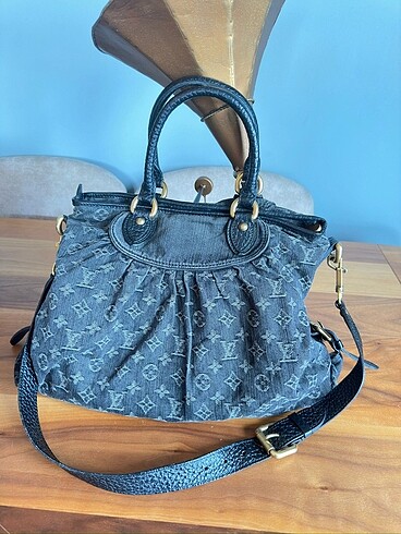 Louis Vuitton Louıs Vuıtton Çanta