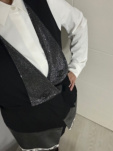 l Beden Chanel Yelek