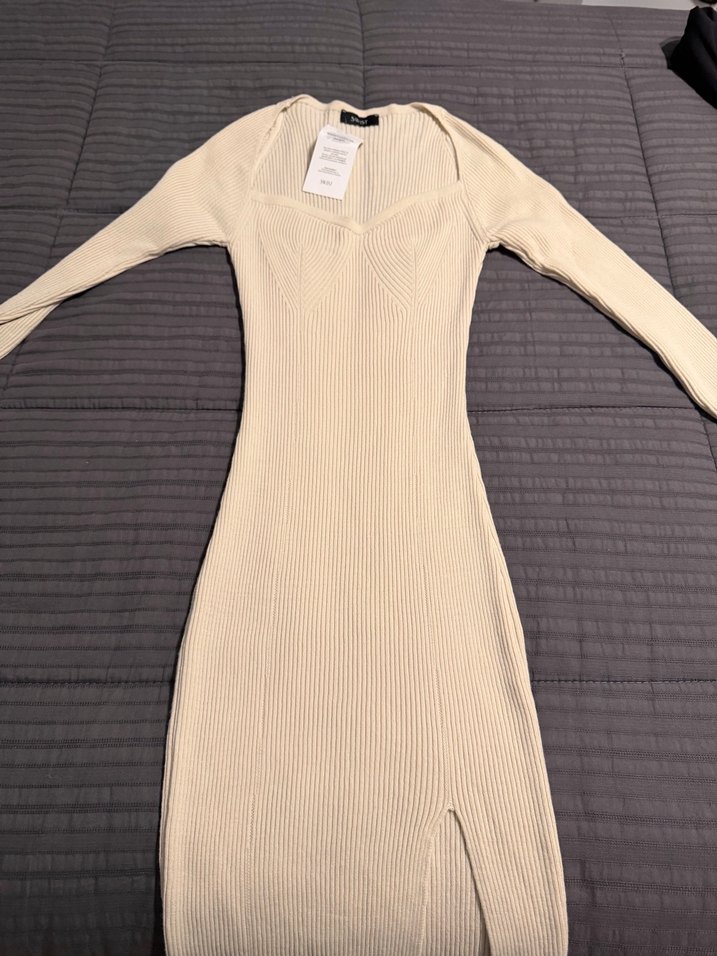 Uzun krem V Yaka Triko Kadın Elbise - Görsel 4