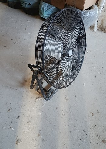 Siyah Metal Gövdeli Vantilatör - Görsel 3