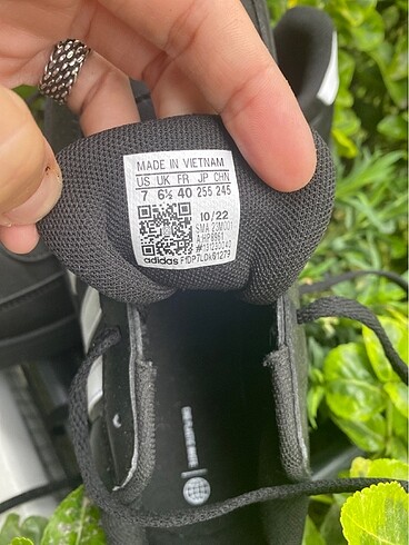 40 Beden Orjinal adidas spor ayakkabı