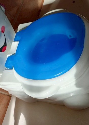 Fisher-Price Mavi Kapaklı Bebek Lazımlığı - Görsel 3