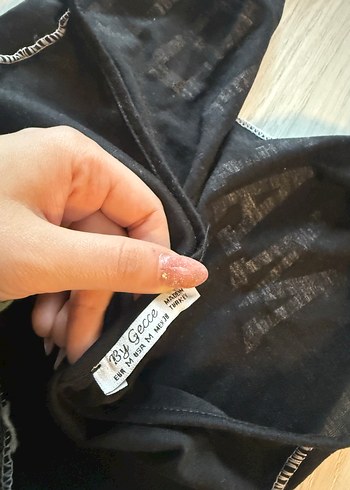 Siyah Fermuarlı Baskılı Crop Top - Görsel 3