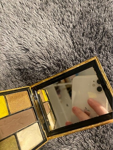 Beden Renk YSL far paleti