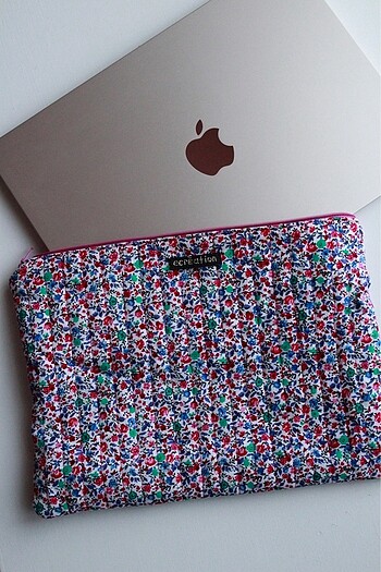 Tablet çantası