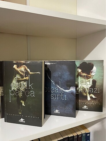 Mara Dyer üçlemesi eksik parça ,bıçak sırtı ,akıl çıkmazı