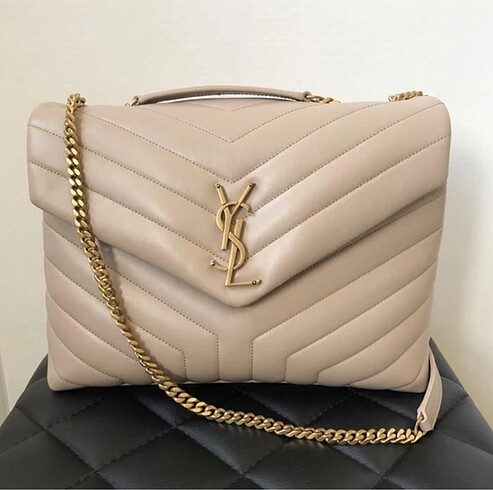 Saint Laurent loulou