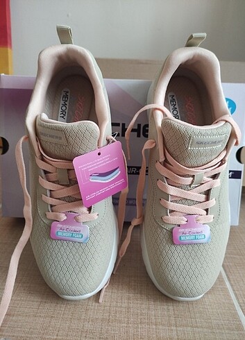 38 Beden Skechers