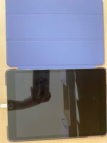 Beden Apple İPad 9.nesil gümüş rengi