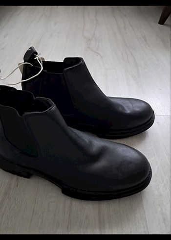 Siyah Deri Minimalist Stiletto Topuklu Bot - Görsel 3