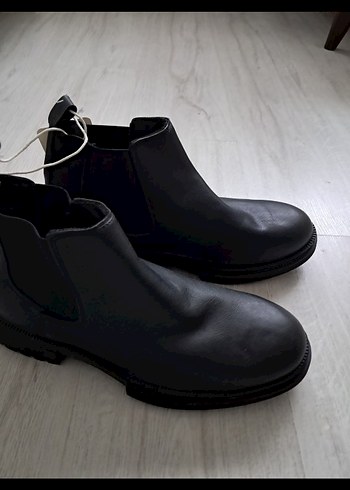 Siyah Deri Minimalist Stiletto Topuklu Bot - Görsel 4